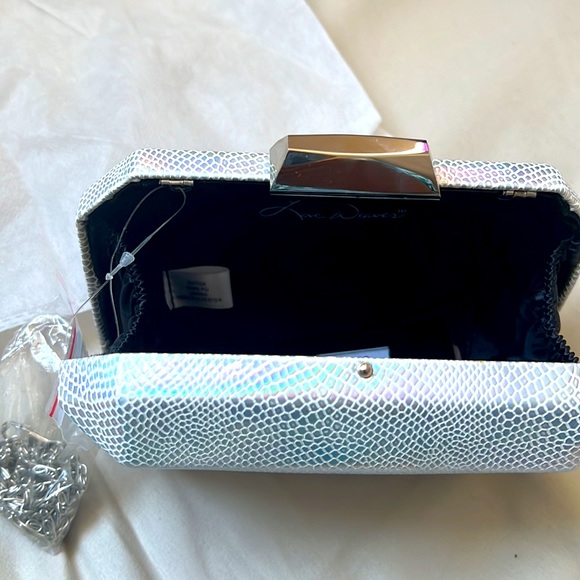 Holographic Clutch bag with silver hardware - Picture 4 of 7